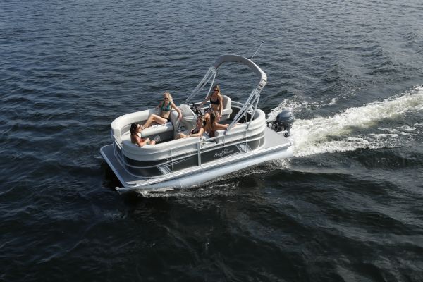 Vista 16 LR Sunchaser Pontoon Boat