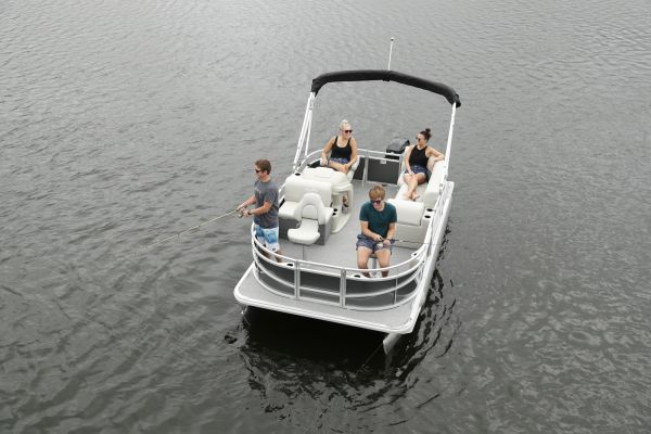 Vista 16 F Sunchaser Pontoon Boat